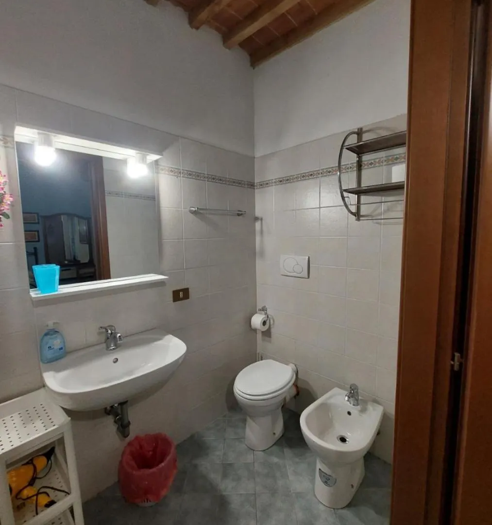 La Convenienza Bed & Breakfast Uliveto Terme 0*,  Italy